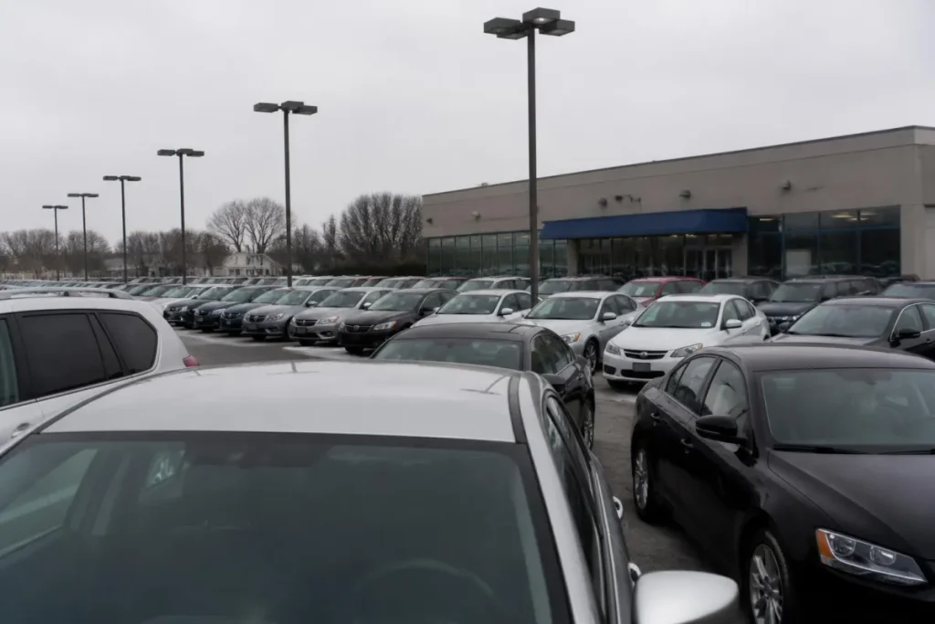 Иллюстрация к новости:Акции CarMax выросли после отчёта о продажах подержанных автомобилей