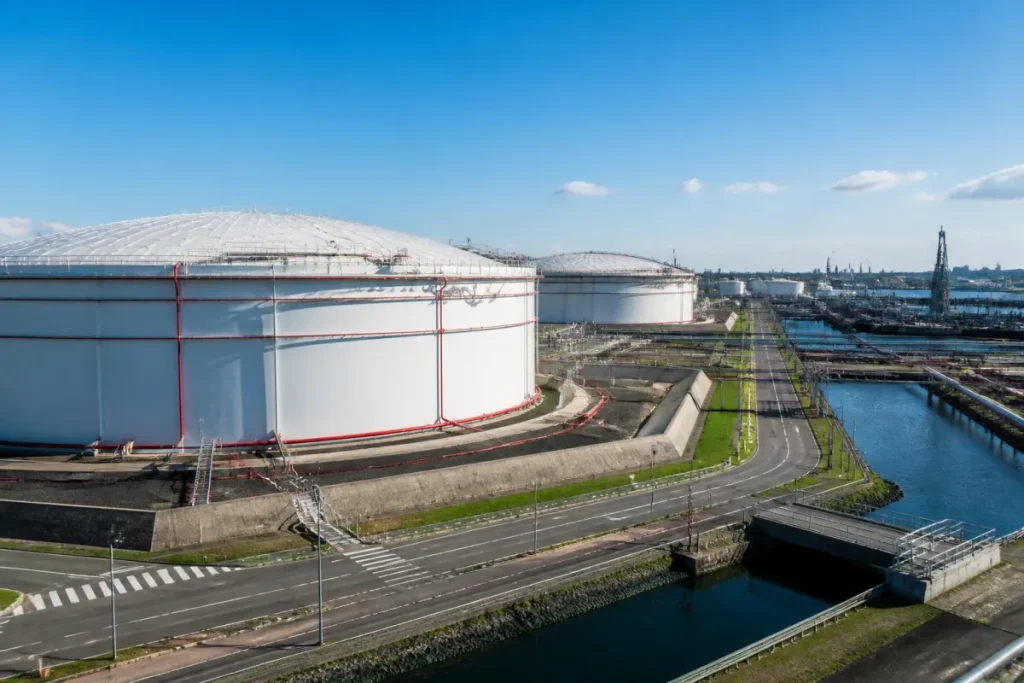 Иллюстрация к новости:JERA создала отдельную компанию для управления нефтяным резервом Японии